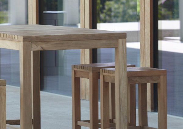 drevený barový stolík s prácou stoličku-by-Out