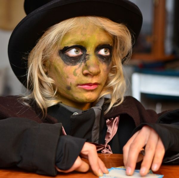 Halloween-make-up-zombie-podobajú-blondínka