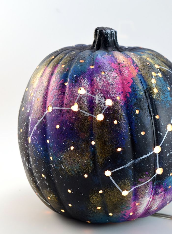 Pintar abóboras, gravar estrelas, fazer sua própria decoração de Halloween, idéias DIY para crianças e adultos