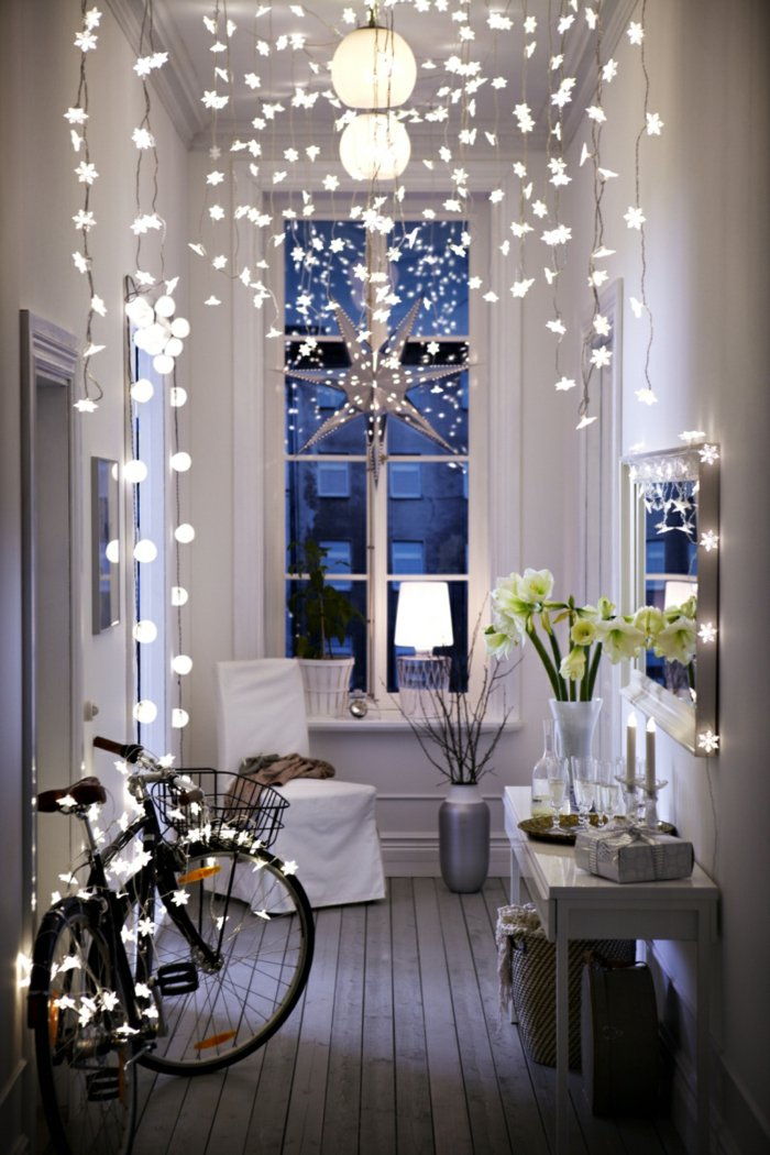 lepa božična dekoracija viseče luči žarnice-small-prostor-ustvarjalni-ideja