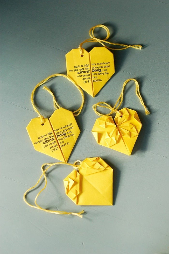 -Making hjerte origami-super-vakre-gul-design-bokmerker-selv