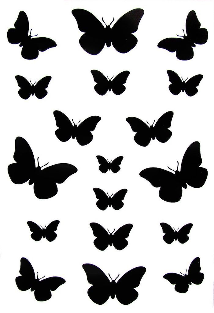 dideli ir maži drugeliai - čia yra labai skirtingos idėjos juodų tatuiruočių drugelių
