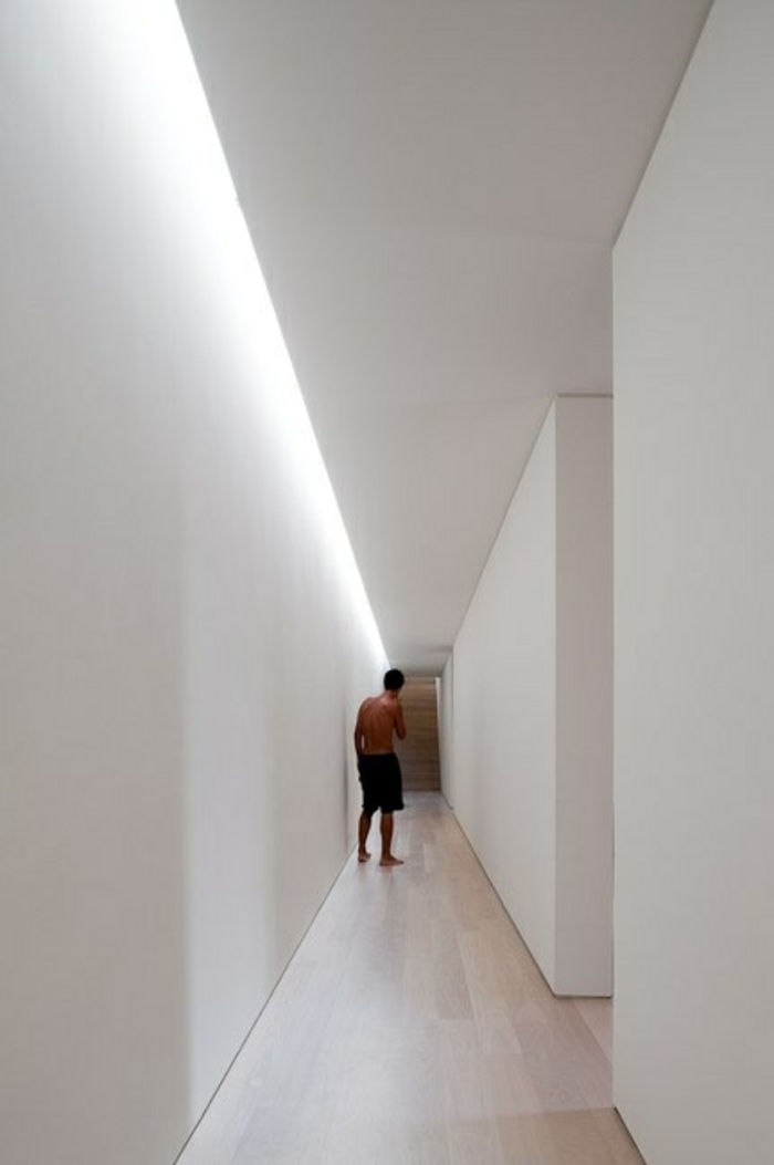 pośrednim oświetlenie sufitu-korytarz-projekt-z-led