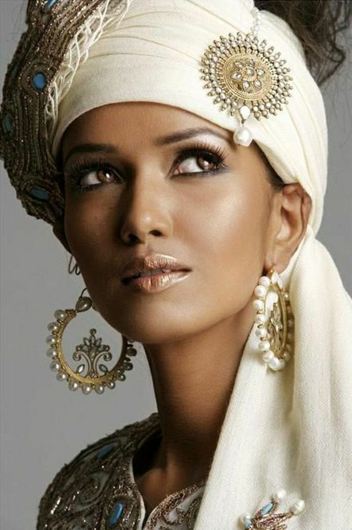 Indianka Biżuteria Pearl złote elementy