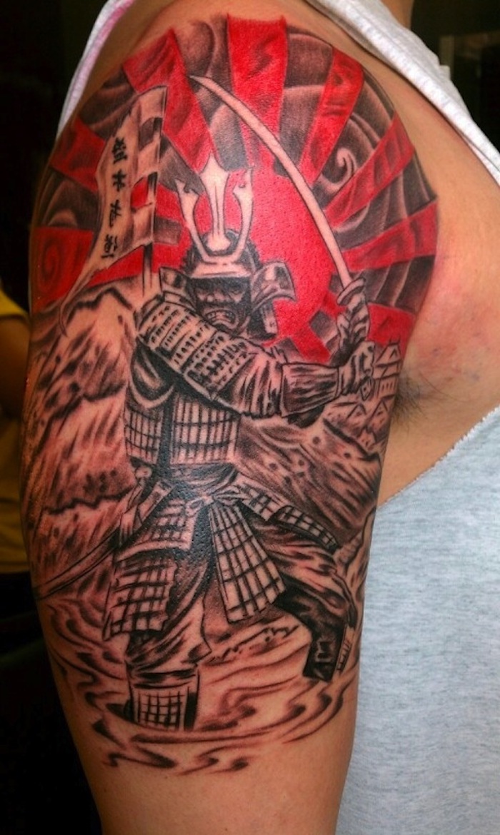guerriero giapponese, sole rosso, katana, braccio, tatuaggio del braccio, tatuaggio del braccio
