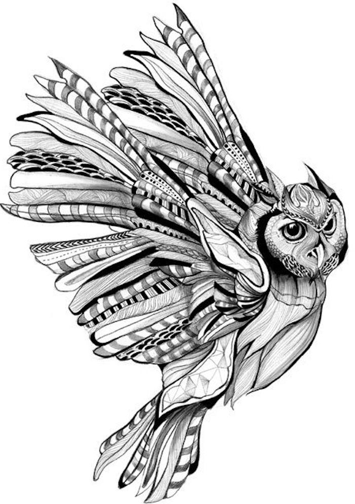 Idé för en liten svart owltatuering med en vitugla med långa fjädrar och svarta ögon