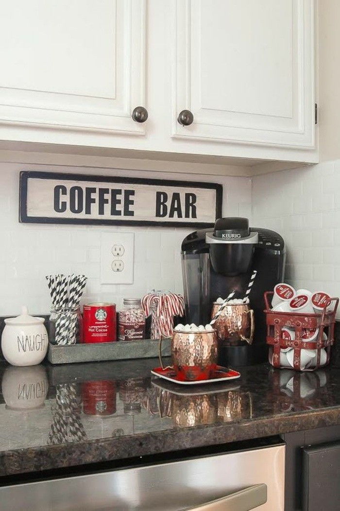 kjøkken-dekorere-hvitt-kabinett-kaffe-Wanddeko-teller-container-skjorter