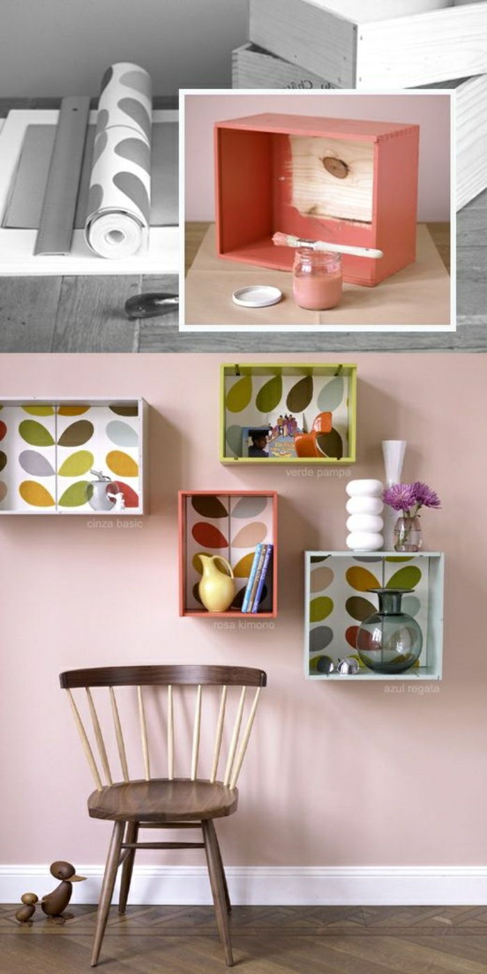 kuhinja polica-od-les-barva-ozadje-leseni-stol-cvetje-bele vaze-knjige