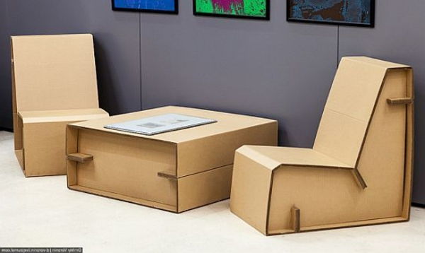 kartón, lepenka, kartón-nábytok-stoličky-and-table-of-lepenky