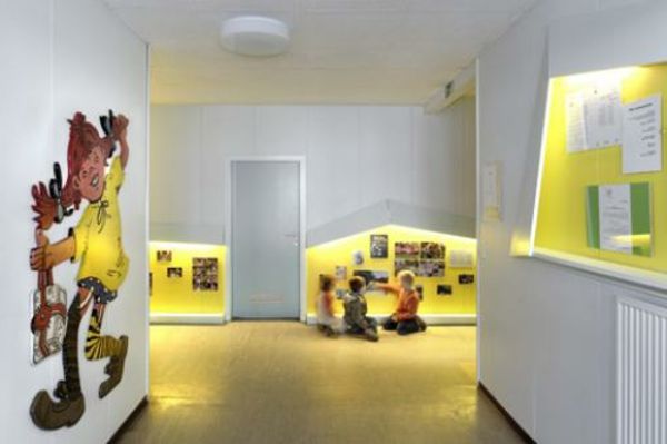 škôlky-interiér-zaujímavá-žlto-osvetlenie