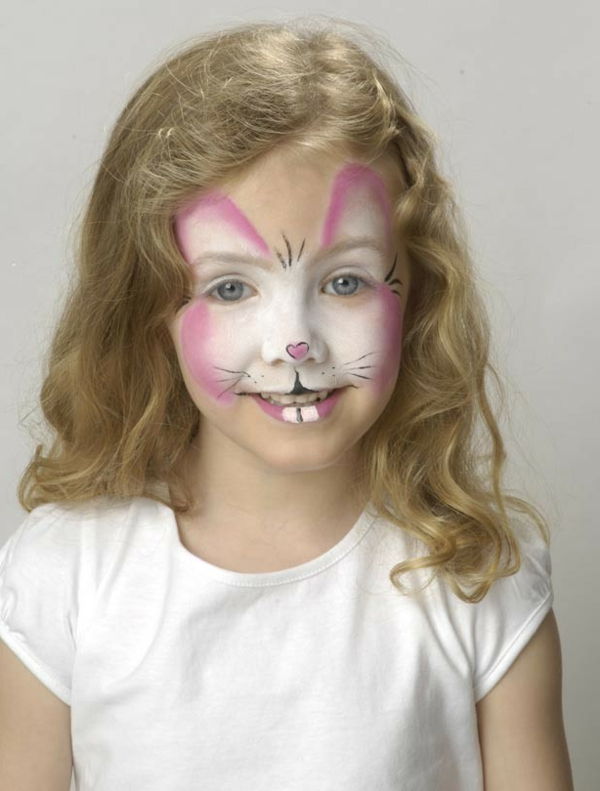 tvár-maľba-halloween-králičie-tvár-blond dievča