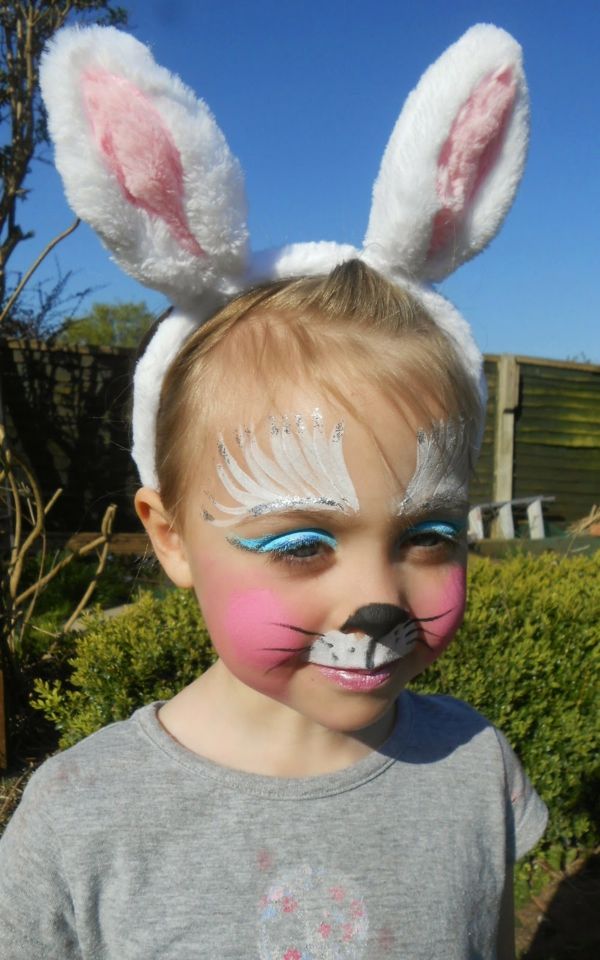 gezicht schilderij-als-een-konijn-klein meisje