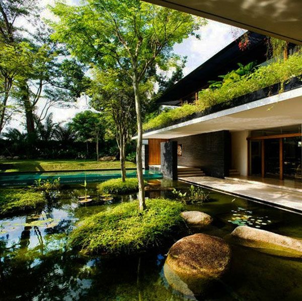spații verzi mari pentru o grădină de conac super modern