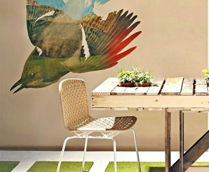 creatieve-model-table-of-pallets-grote-muur ontwerp