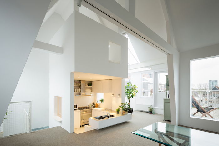 Flat oppsett moderne mini kjøkken i hvit farge hvit designet flat vindu