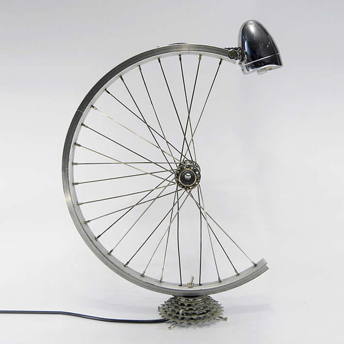 Vytvorte si vlastnú lampu z kolesa, DIY projekty pre kreatívnych ľudí, krok za krokom inštrukcie