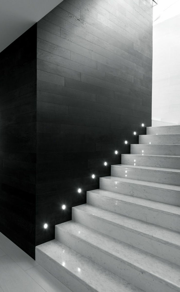 oświetlenie led schody-ciekawe funkcje-szaro-czarne