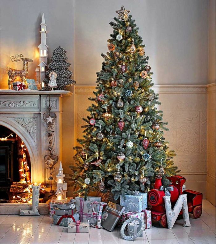 viedol vianočný strom osvetlenie, krásny model