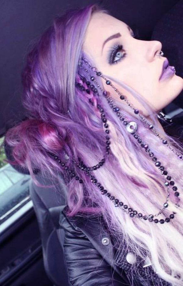 vijolično-lasje-ekstravagantno-videti - odličen videz