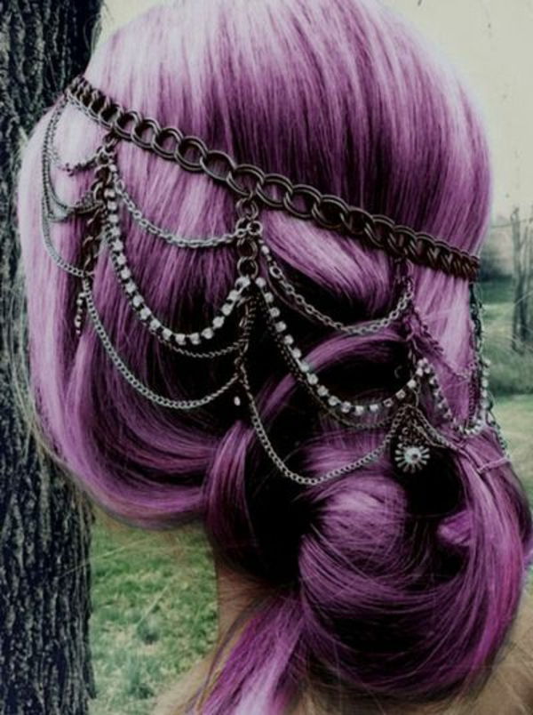vijolično-lasje-ustvarjalno-okrašena - odličen videz