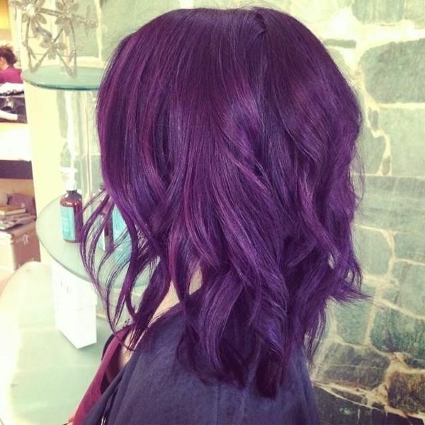 vijolično-lasje-kratek in-eleganten videz - super lepo