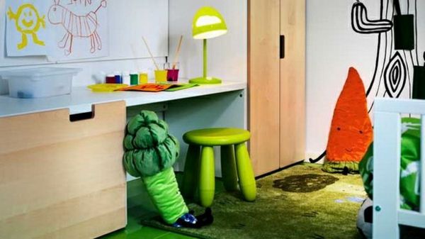 limegrüne-Schreibtischampen-by-the-vrtec-design ideje