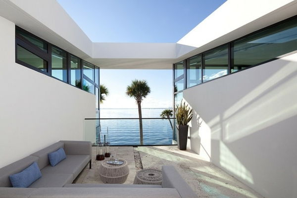 luksus hus-med-utrolig-terrasse-
