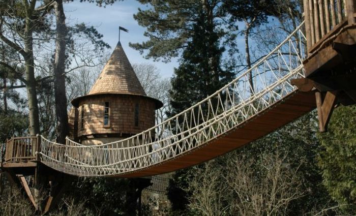 luxusným Treehouse Bridge