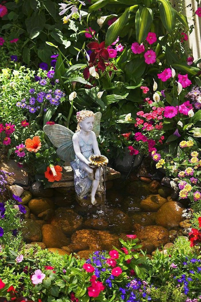 Magiškas sodas Gėlės statula fontanas