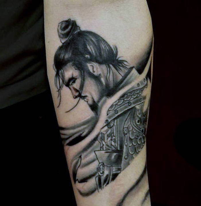 gamba, beintattoo, uomo con i capelli neri, tatuaggio giapponese