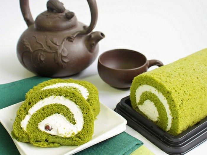 matcha-poeder-recepten-roll cake-with-matcha-en-veel-cream-calorieën-but-not-bad-combinatie-with-tea