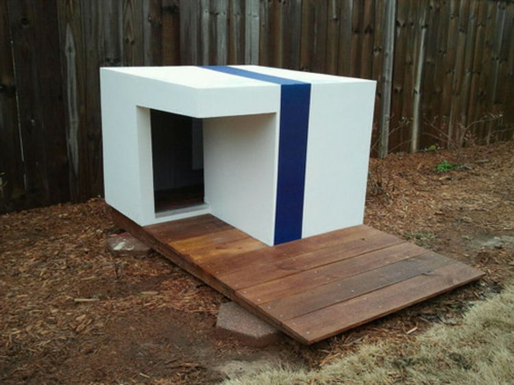 arkitektur-as-kube-by-special-trädgårdar-med-web-to-clean-dog-tass