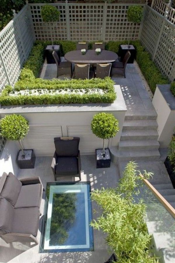 Moderná terasa dizajnu s prácou rastlinami-make
