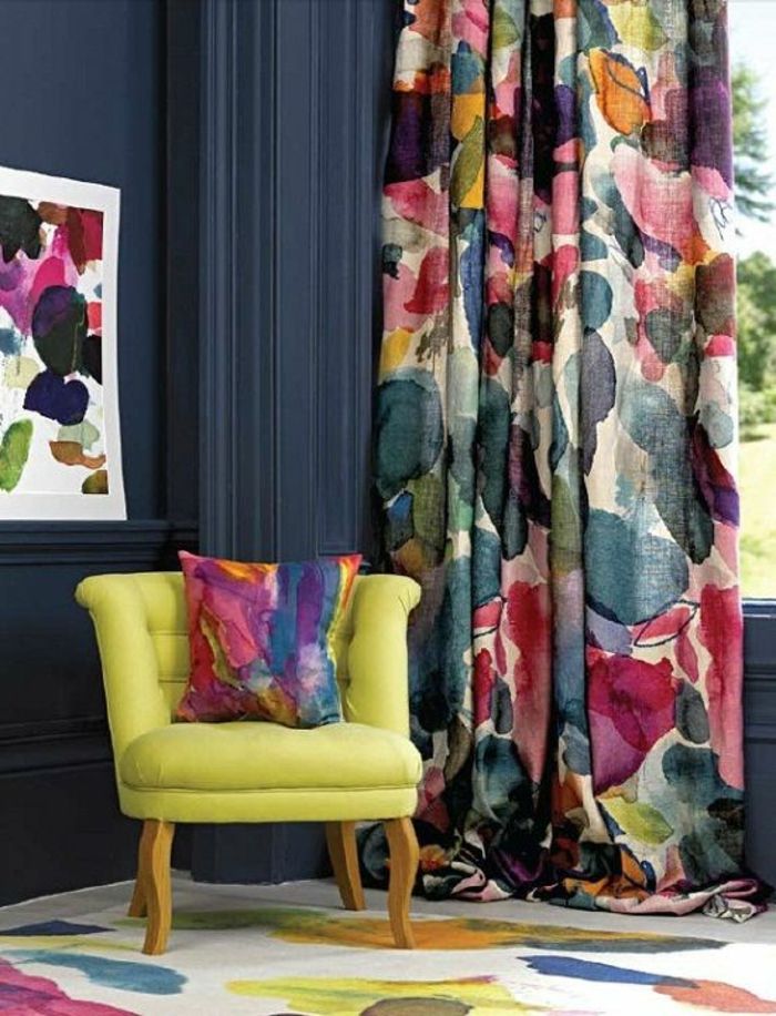 moderna gardiner-för-vardagsrum-färgstarka mönster
