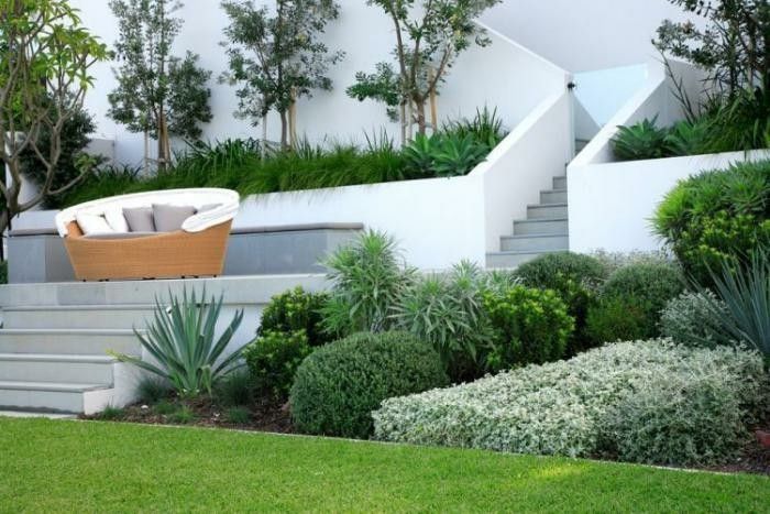 nowoczesny-projekt-z-rattanu willowej ogrodowej kanapie