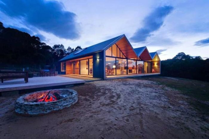 Modern bina tasarımı tamamlanan ev-güzel-modern beşik çatı evler