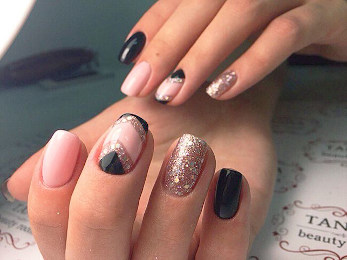 paznokcie galeria kolory dekoracje piękne wzory paznokci z brokatem czarne różowe złote ozdoby na paznokcie