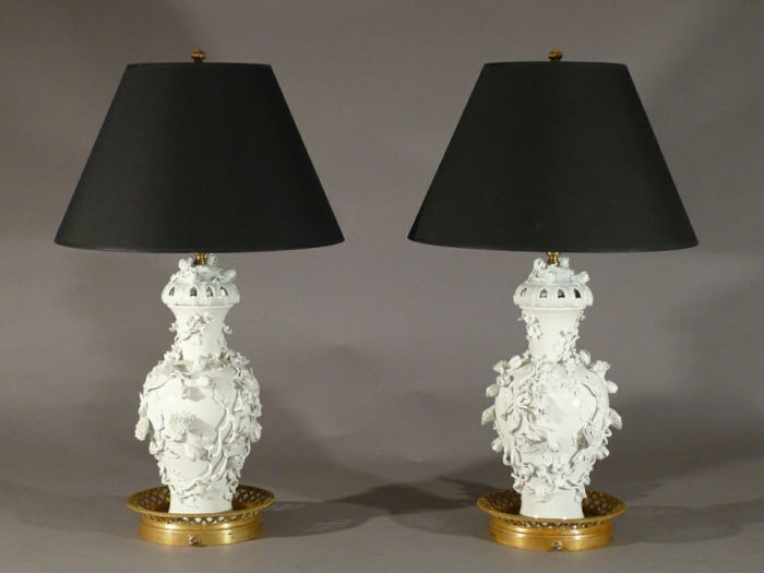 Orientalne ornamenty Lampa białej porcelany