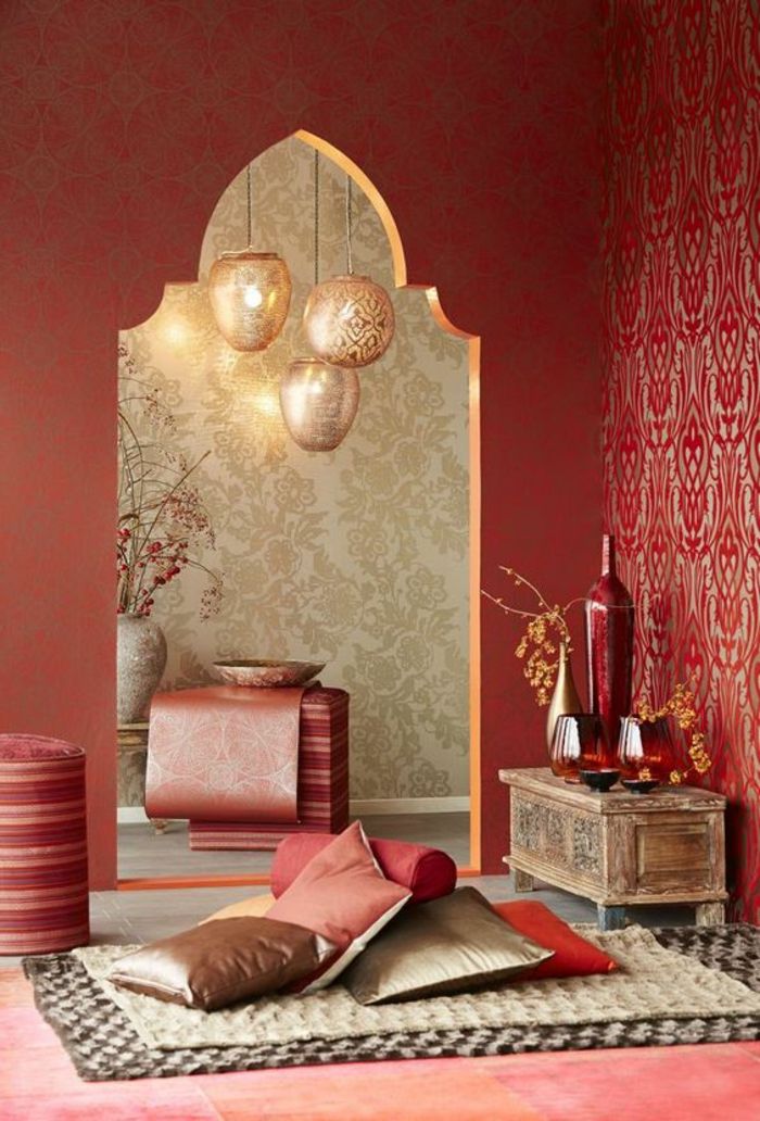 orientalsk dekor ideer ideer pute brun gylden tapet i rød og gylden med dekorasjoner teppe vaske