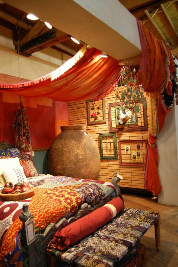 Oriental lamelách zavesený strop posteľ