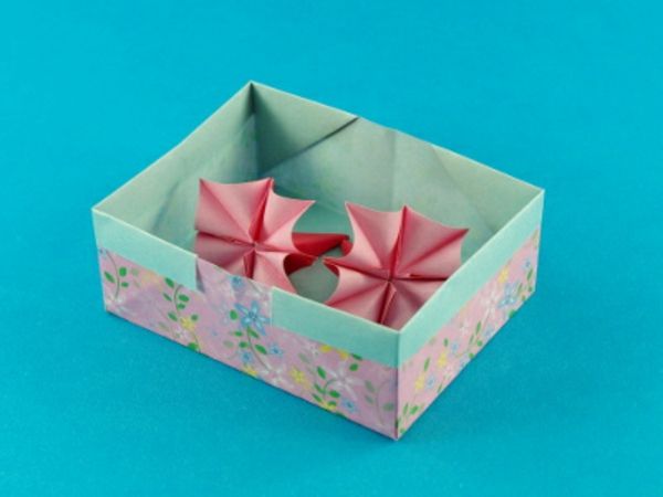 origami-box-cute-model - sfondo blu