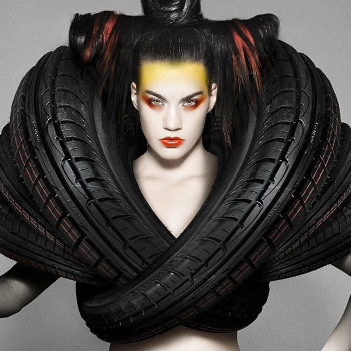 Prvotni-ekstravagantno-mode uporabljajo pnevmatike recikliranje