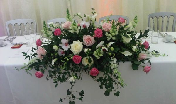 original-Tischdekoration-hоchzeit-Floral Deco med-Roses