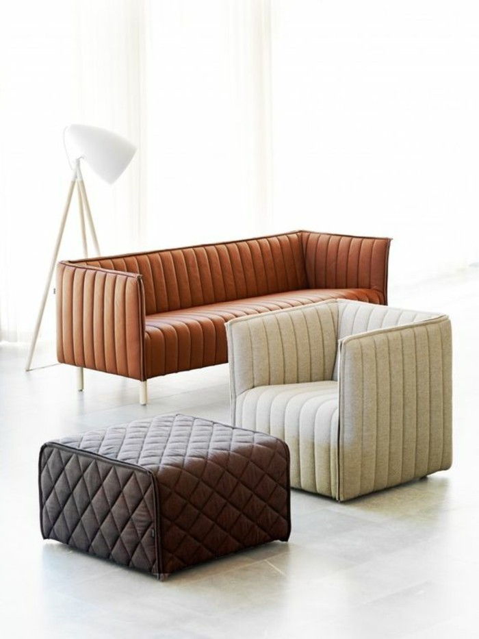 POLSTERMOEBEL-guenstig-balta-kėdė-tamsiai ruda-taburetė-šviesiai rudos-sofos-minimalistinio dizaino