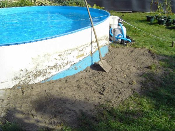 bassenget selv bygge jorden for å fjerne runde bassenger ß interessant bilde