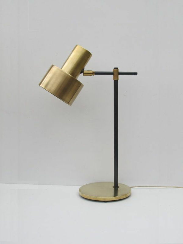 praktiškas lempa-su-stalas-Golden