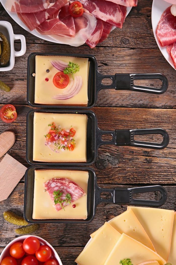 raklet malzemeleri fikirler üç lezzetli raclett speischen tavalar mini et ince dilimlenmiş