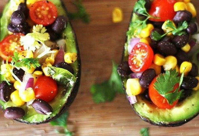 Przepisy-z awokado Avocado-łodzie-light-obiad-kalorii recepty kalorii gotowania
