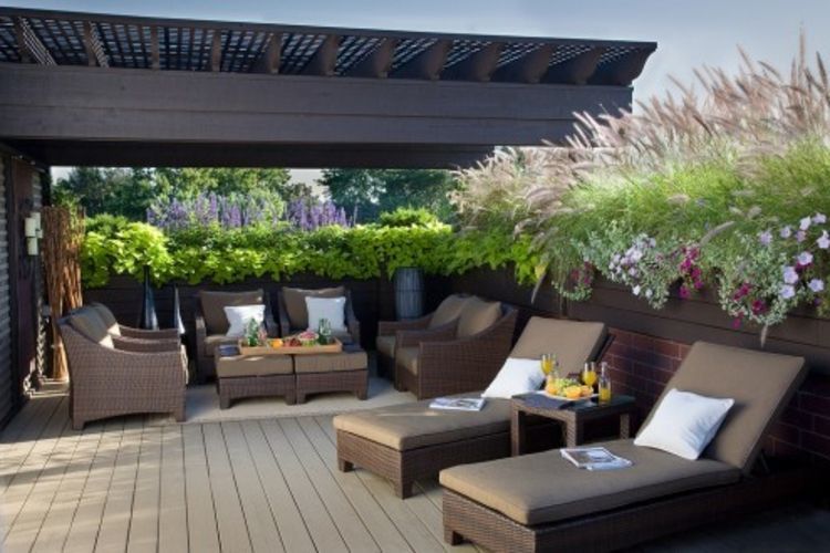 pergolė medienos-juoda-Chic-kilnus-terasa-plotas-modernus naujas denio kėdės, stalo sofos