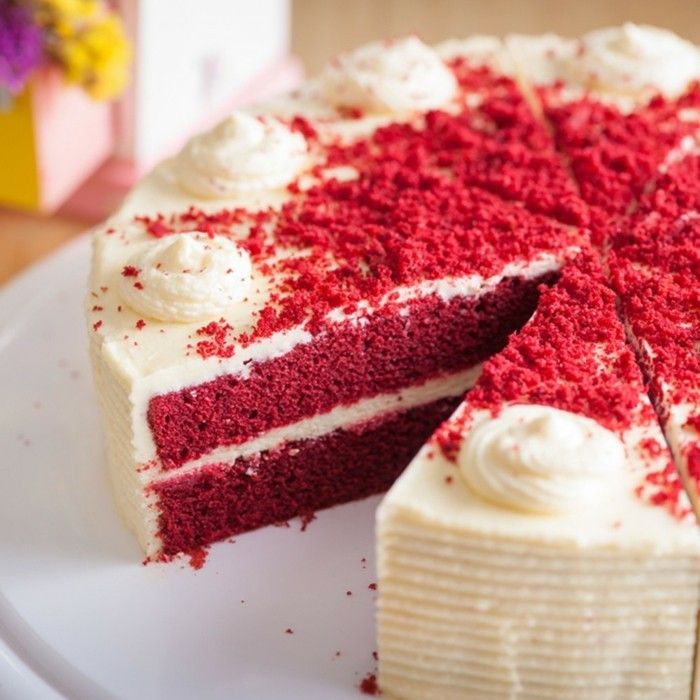 rdeče-žamet cake-pita-torta-rdeče žametne torto-ideje-krema-Krümpel-rdeče dekoracije-bele in rdeče